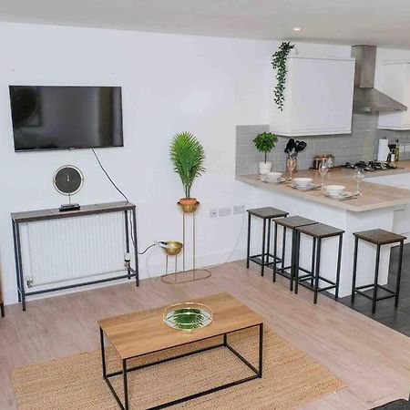 Garden Of Eden 1 Bedroom Flat In Fishponds Бристоль Экстерьер фото